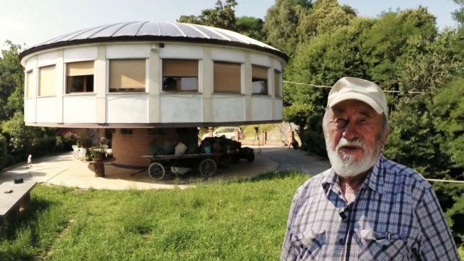 Der Sonne nach: Italiener baut drehendes Pilz-Haus