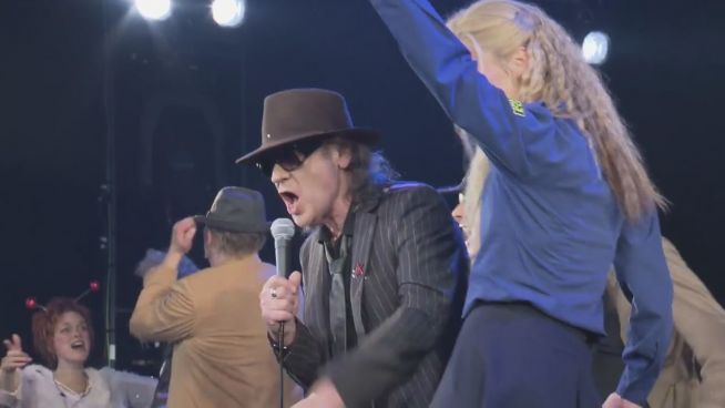 'Hinterm Horizont': Udo Lindenberg rockt die Reeperbahn